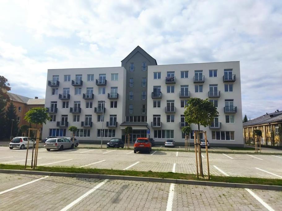 Apartament Liptovsky Mikulas Bagian luar foto